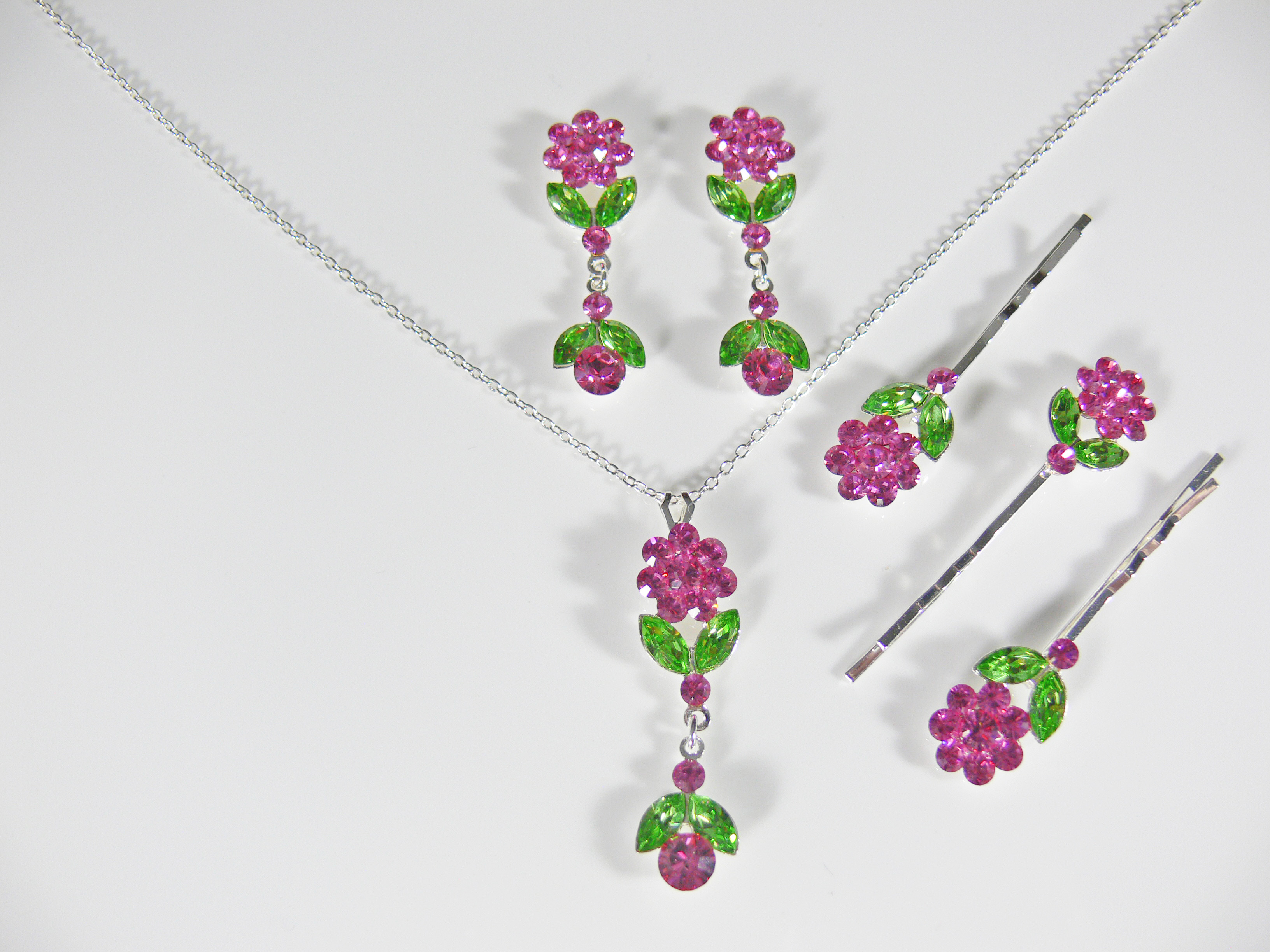 SE31208 by Mac and Milly